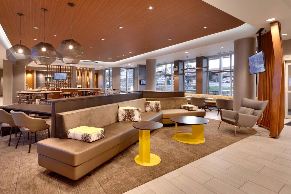 Springhill Suites By Marriott Coralville 8