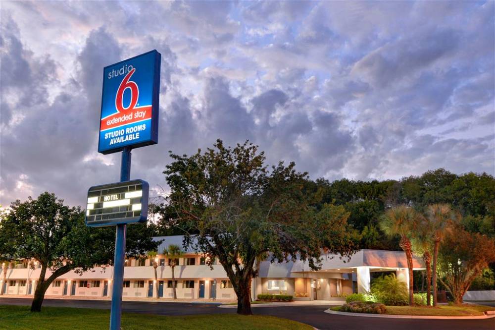 Motel Jacksonville FL Exterior