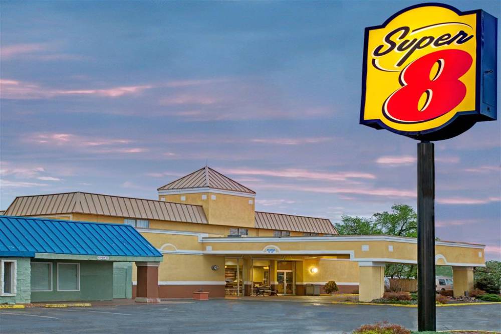 Super 8 By Wyndham Wheat Ridge/denver West 1