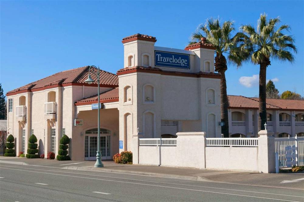 Travelodge By Wyndham Redding Ca 2