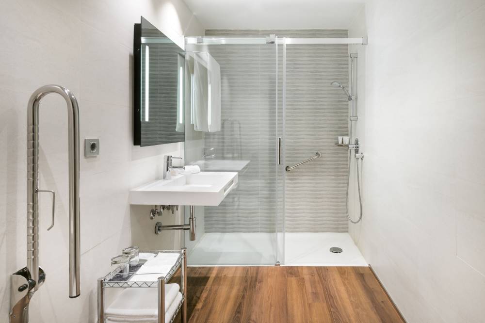 Accessible Guest Bathroom