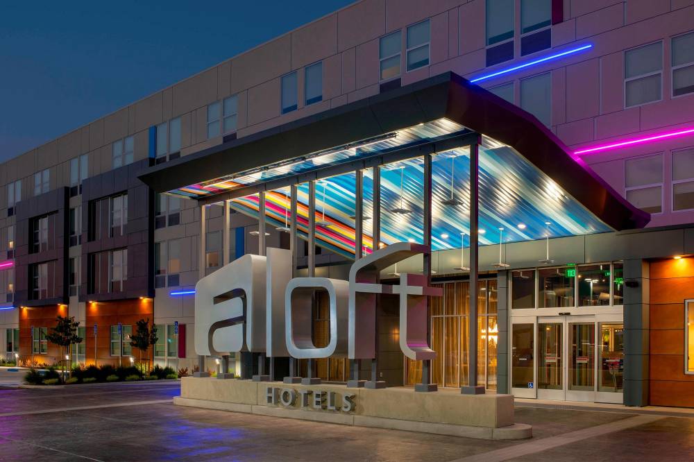 Aloft Omaha Aksarben Village 4