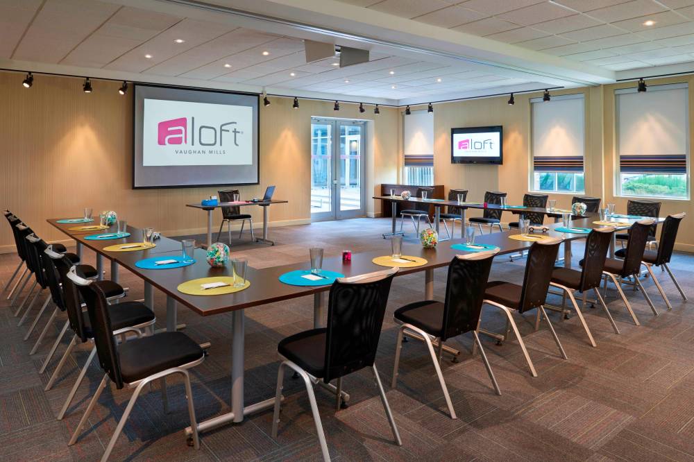 Aloft Vaughan Mills 7