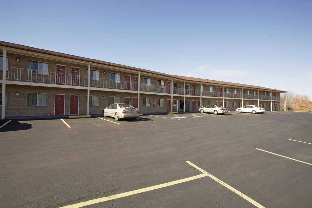 Americas Best Value Inn Jonesville 4