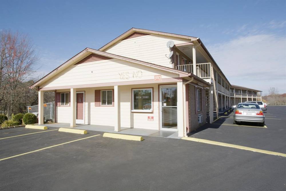 Americas Best Value Inn Jonesville 2