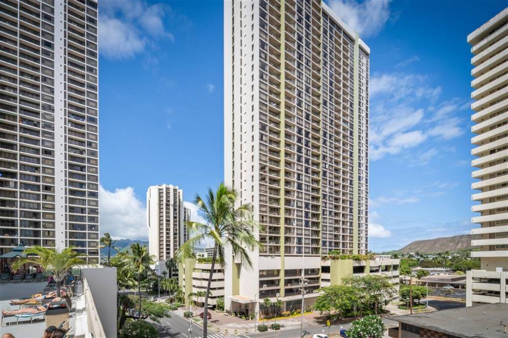 Aston Waikiki Sunset - Exterior