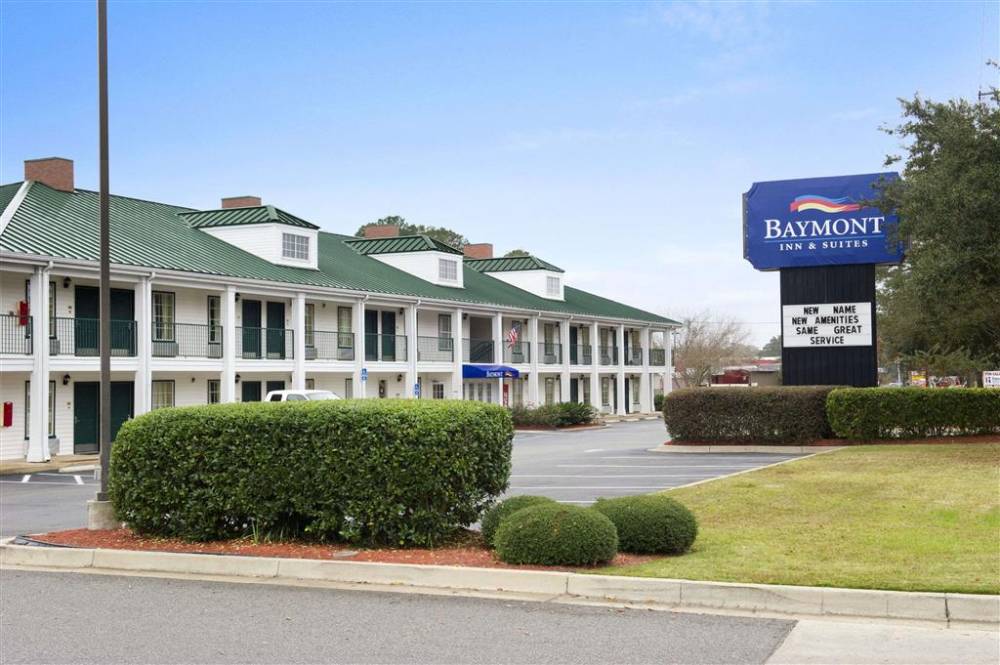 Welcome to the Baymont Inn and Suites Thomasville