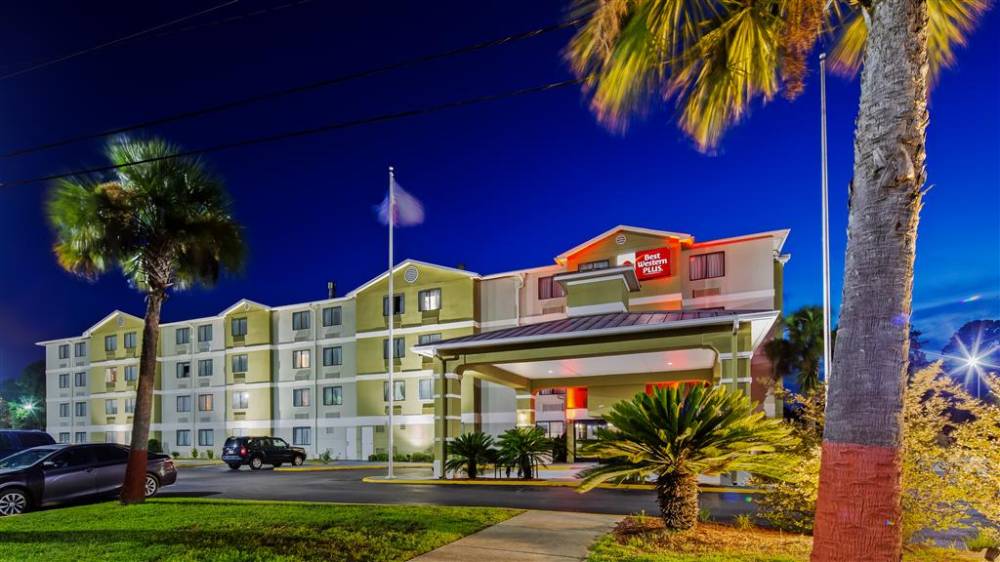 Best Western Cypress Creek 2