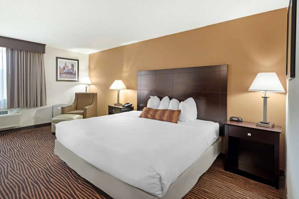 Best Western Des Plaines Inn 8