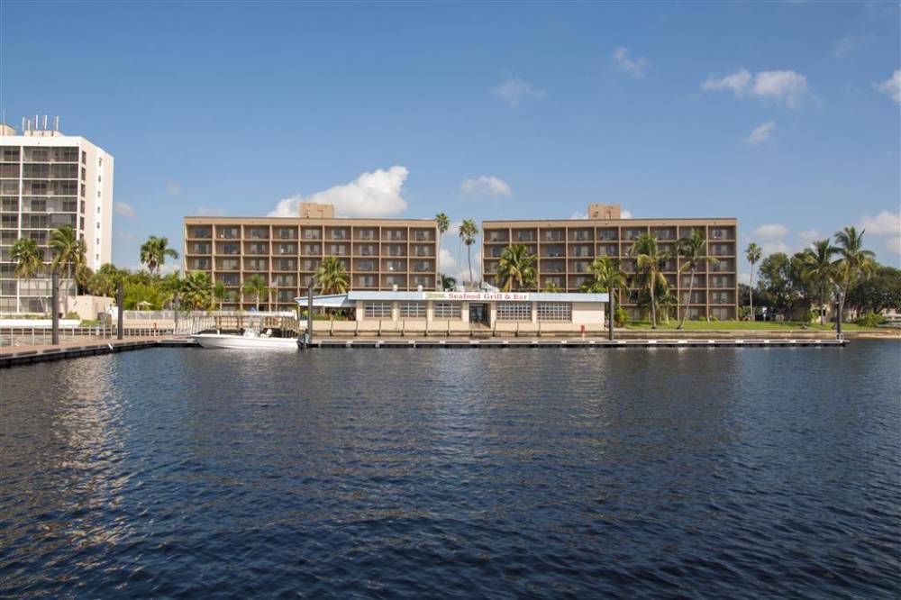 Best Western Fort Myers Waterfront 7