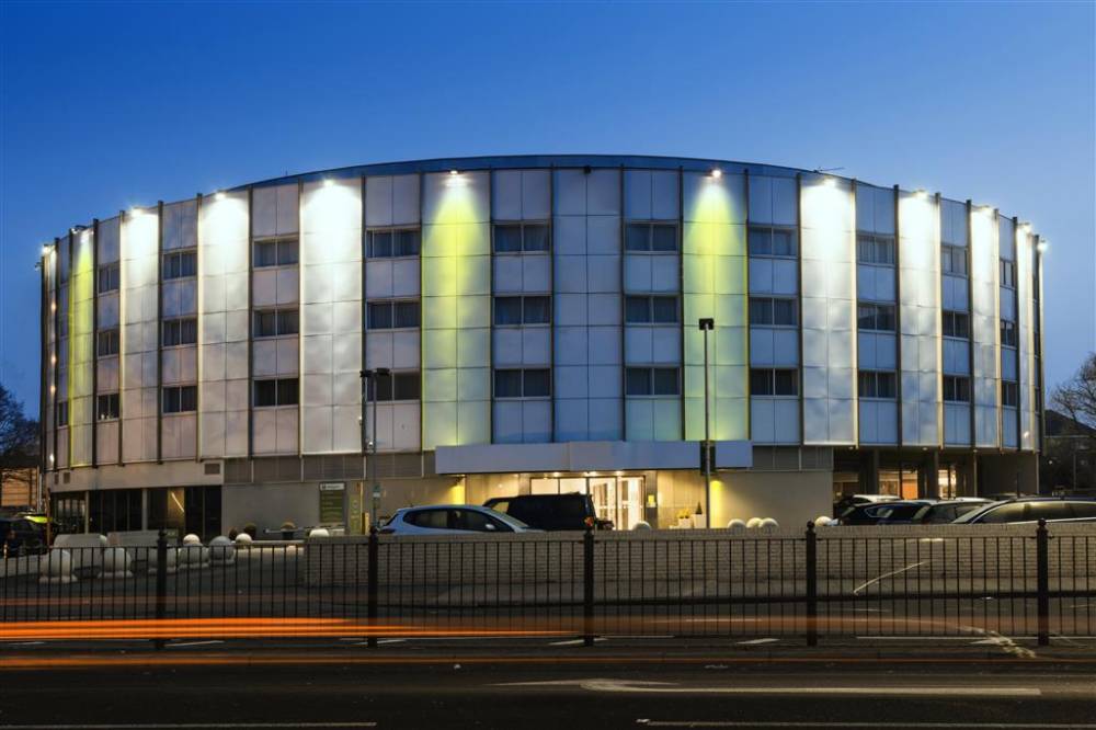 Best Western London Heathrow Ariel Exterior