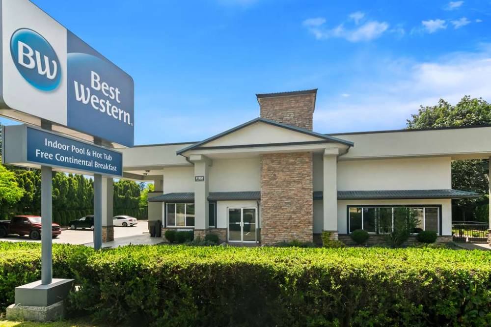 Best Western Maple Ridge Hotel 1