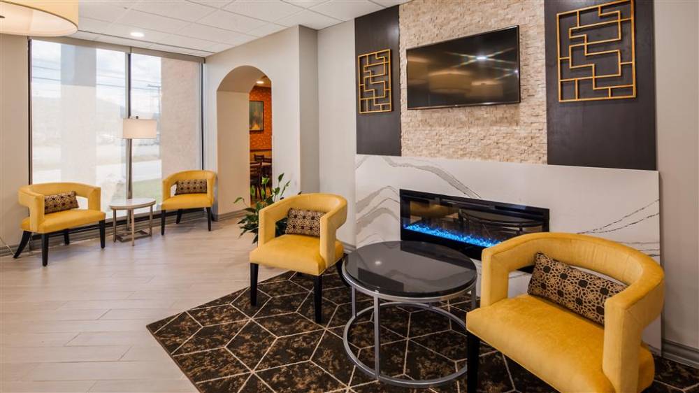 Best Western North Roanoke 2