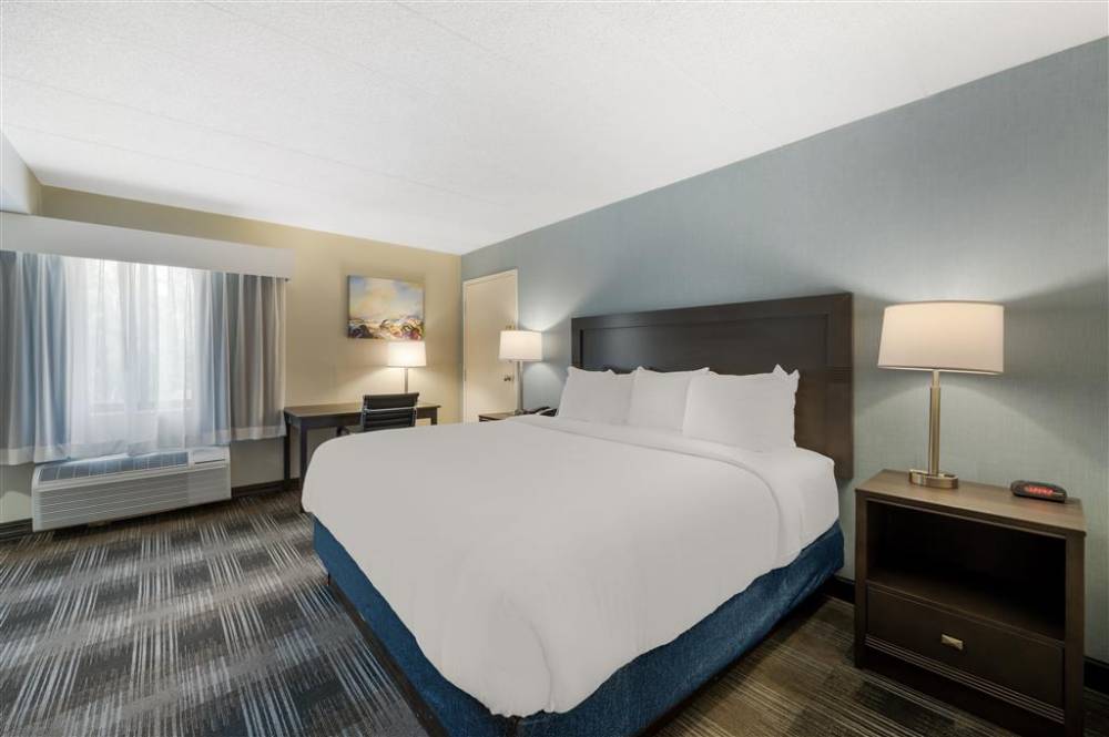 Best Western Plus Alexandria / Fort Belvoir 8