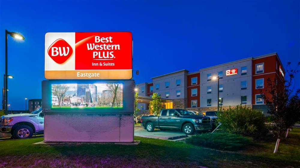 Best Western Plus Eastgate Inn & Suites 3