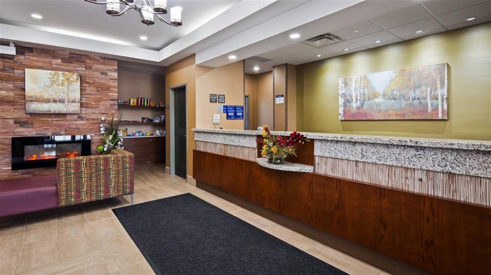 Best Western Plus Fergus Hotel 3