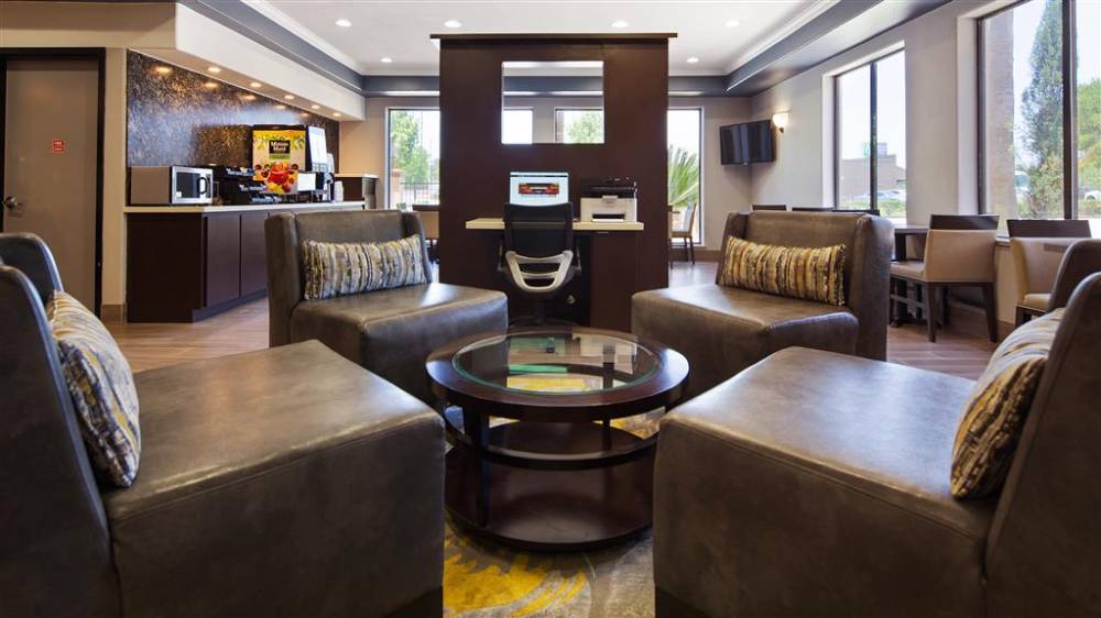 Best Western Plus North Houston Inn & Suites 3