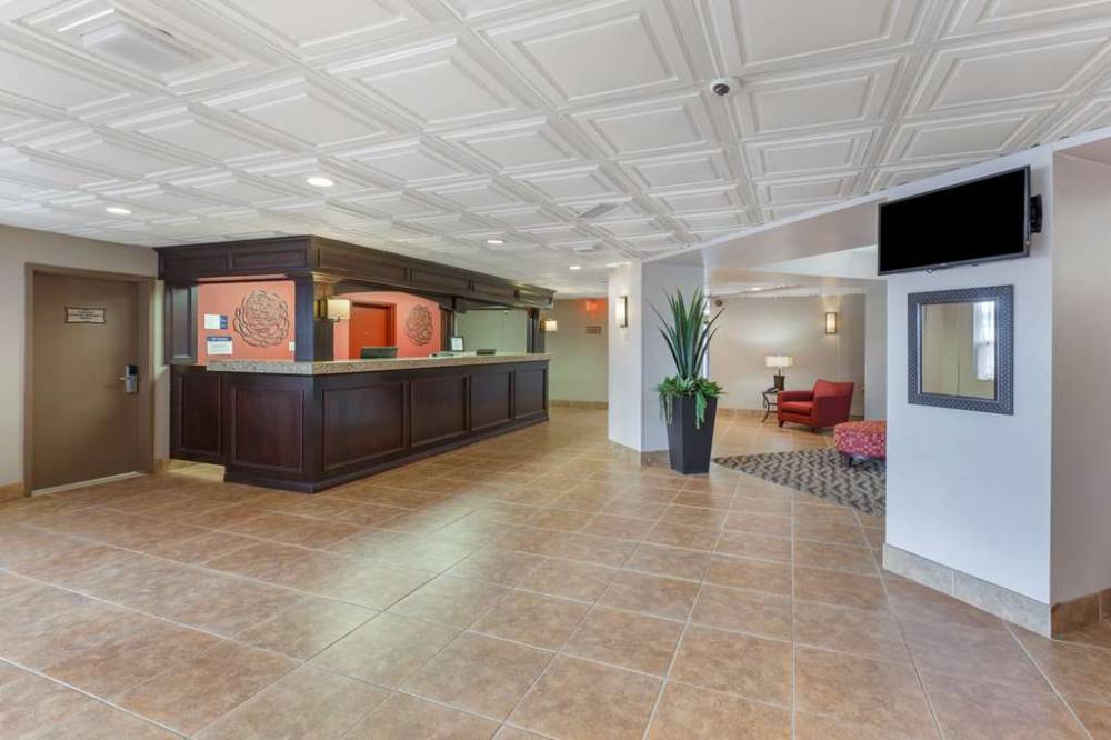 Best Western Plus Rose City Suites 3