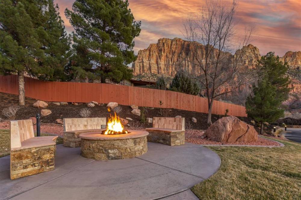 Best Western Plus Zion Canyon Inn & Suites 2