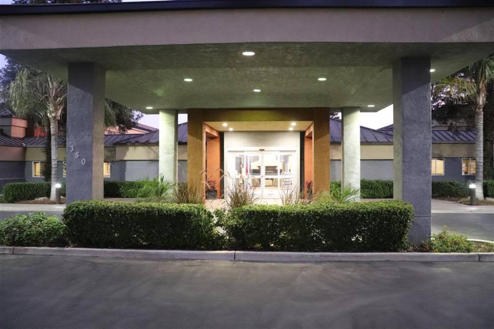 Best Western Porterville Inn 3