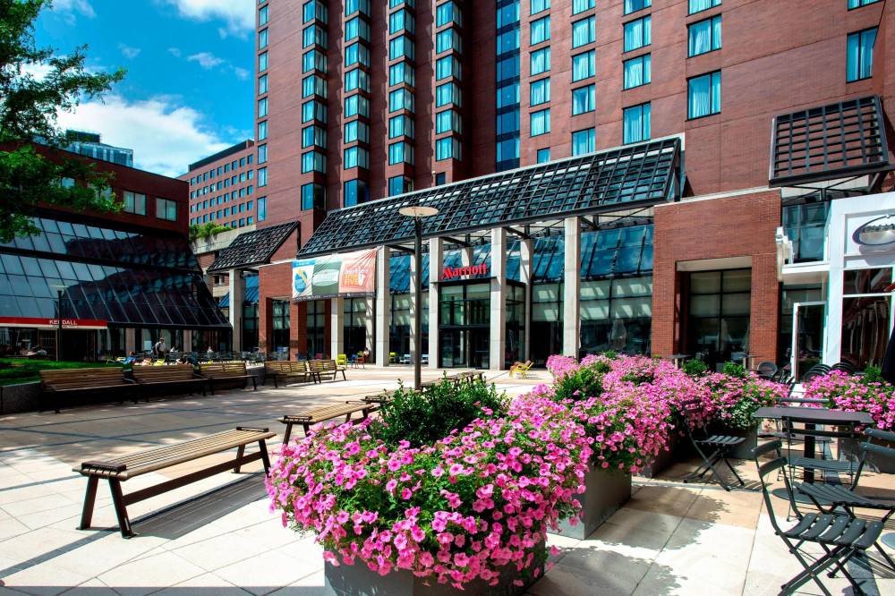 Boston Marriott Cambridge 7