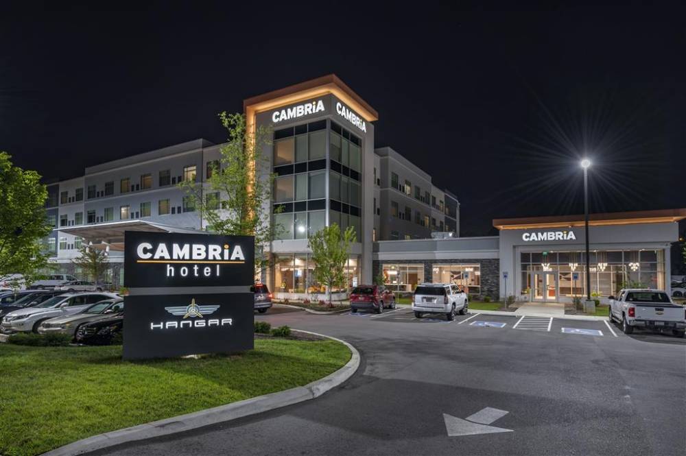 Cambria Hotel Nashville Airport 2