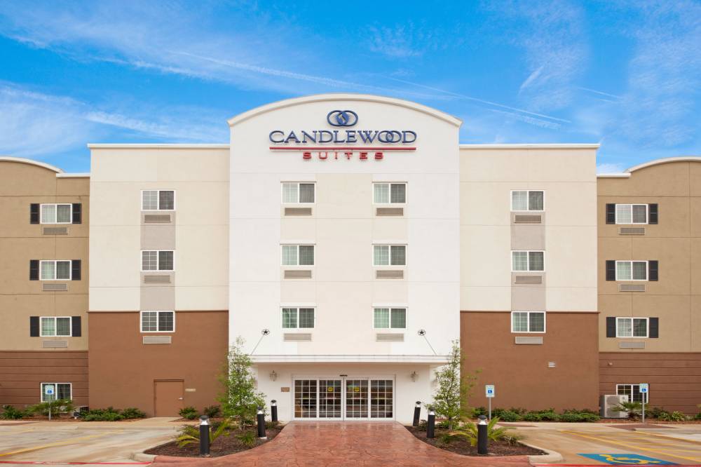 Candlewood Suites Downtown 4