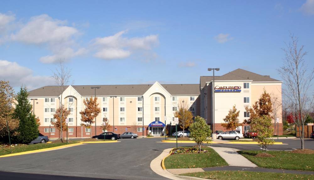 Candlewood Suites Herndon 10