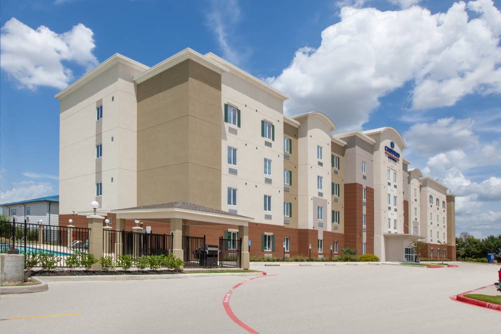 Candlewood Suites Houston - Spring 8