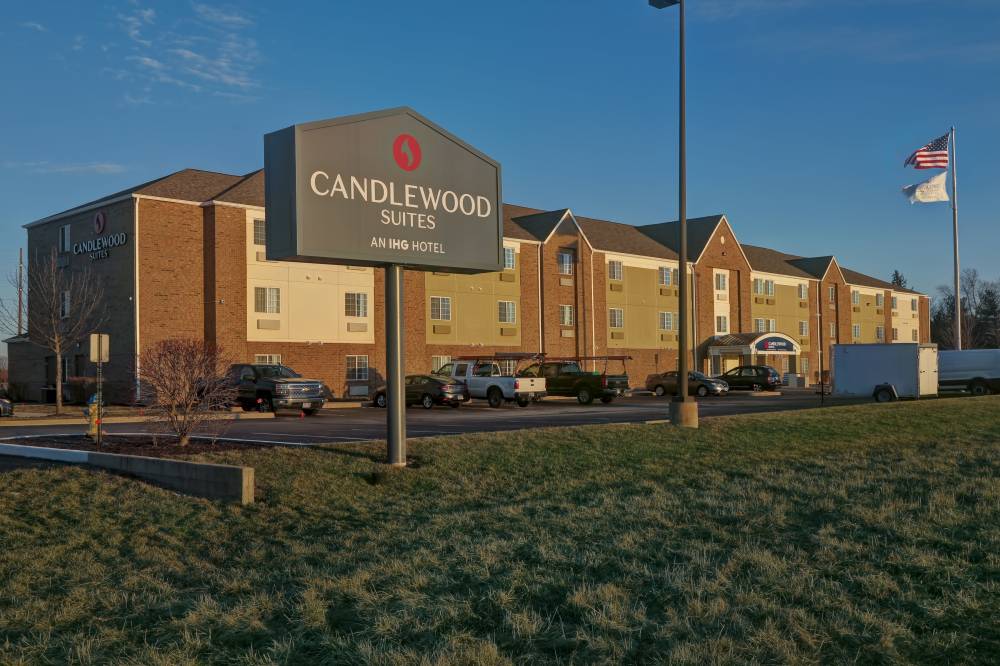 Candlewood Suites Indy South 9