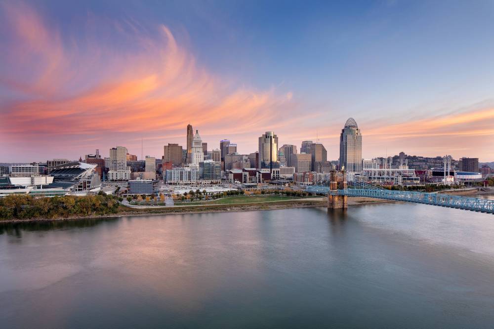 Cincinnati Marriott At Rivercenter 9