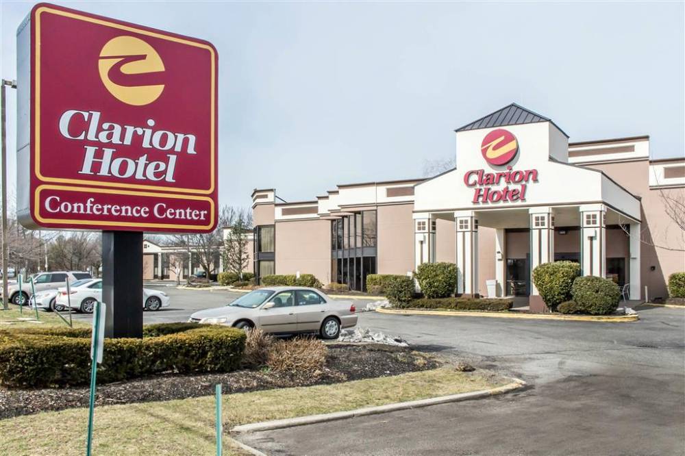 Clarion Hotel And Conference Center 2