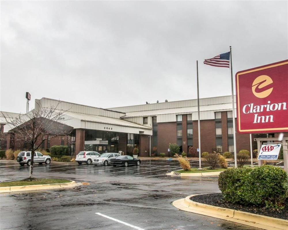 Clarion Inn hotel in Kalamazoo, MI