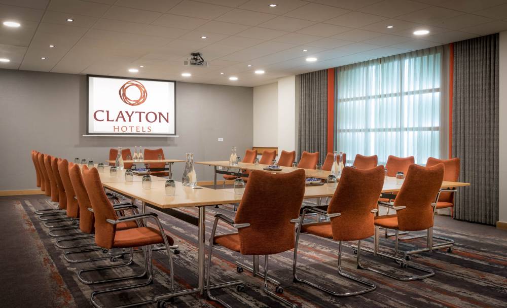 Clayton Hotel Dublin Airport 3