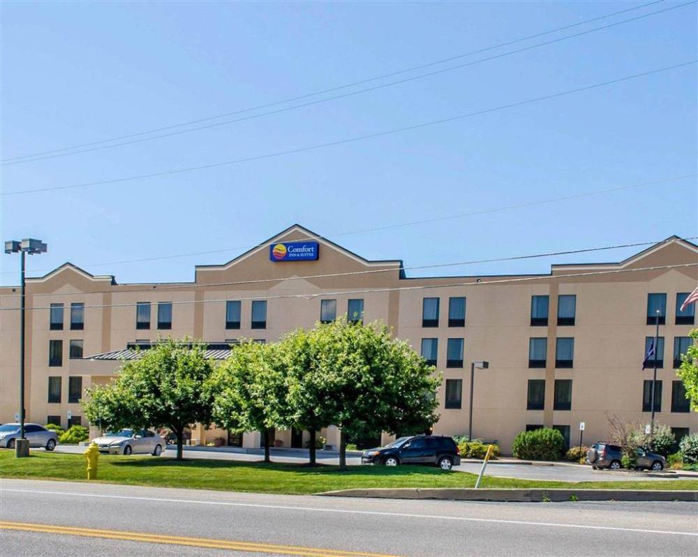 Comfort Inn and Suites hotel in York, PA