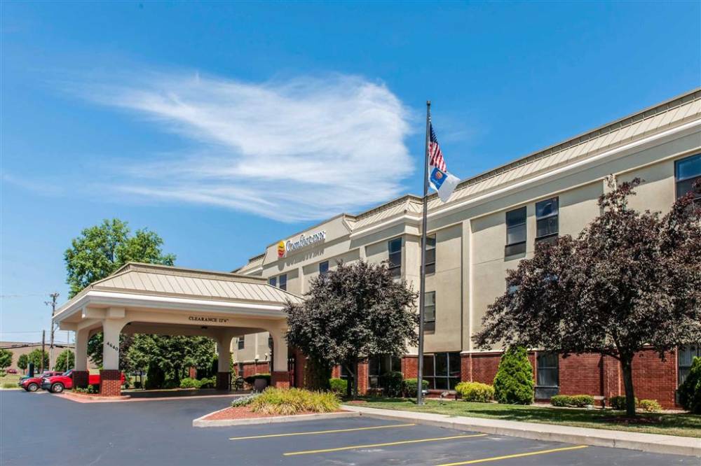 Comfort Inn hotel in Blue Ash, OH