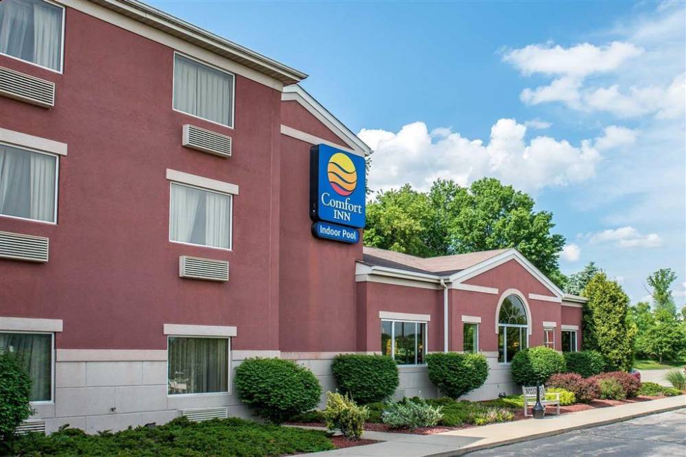 Comfort Inn hotel in New Stanton, PA