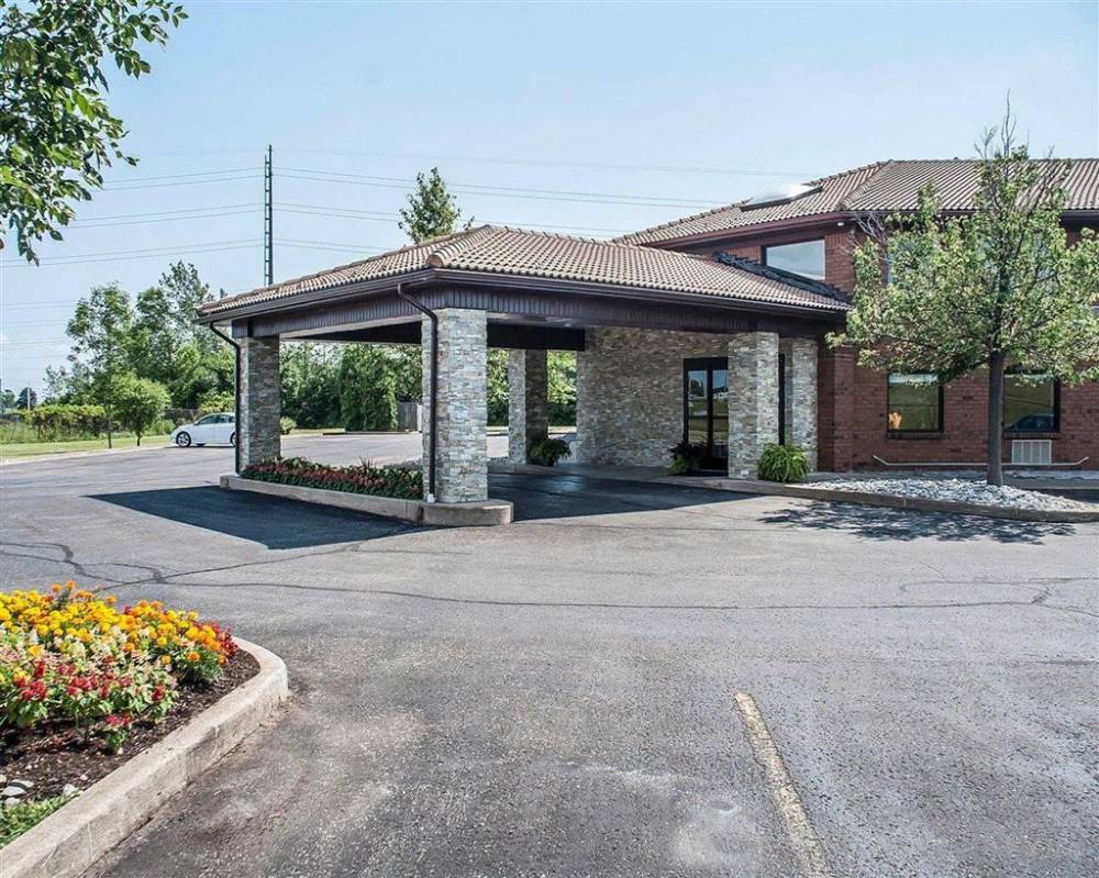 Comfort Inn hotel in Fort Erie, Ontario