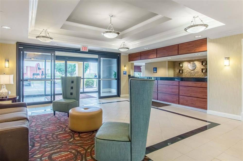 Comfort Inn East 6