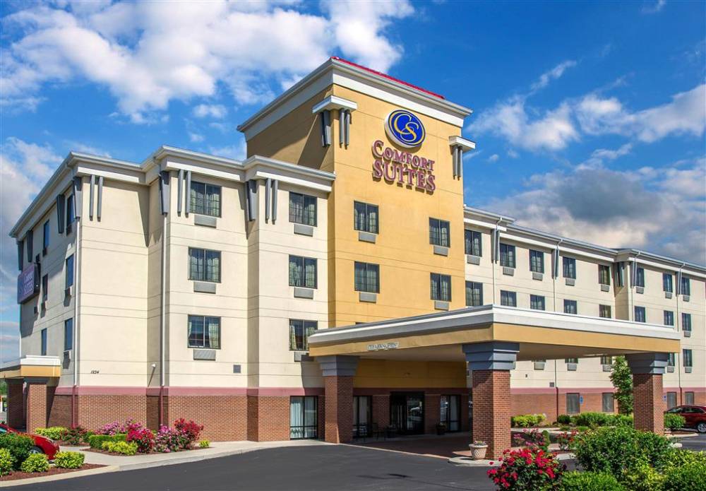 Comfort Suites hotel in Cincinnati, OH