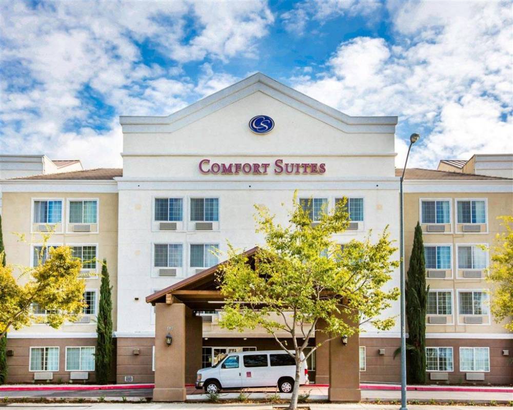 Comfort Suites Clovis 2