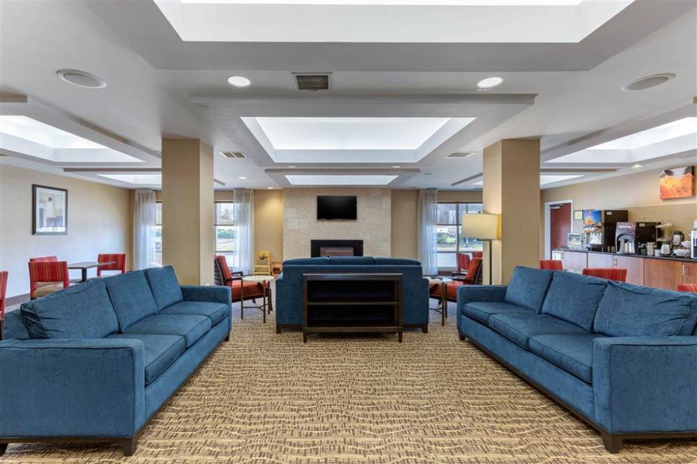 Comfort Suites Columbia Gateway 6