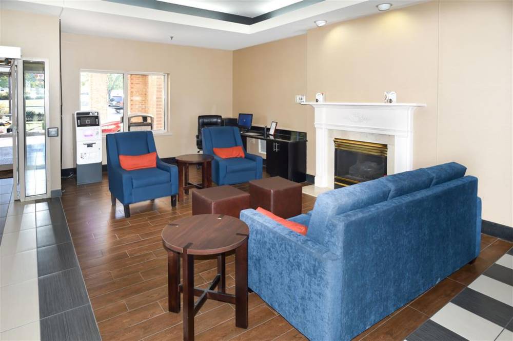 Comfort Suites Inn At Ridgewood Farm 10