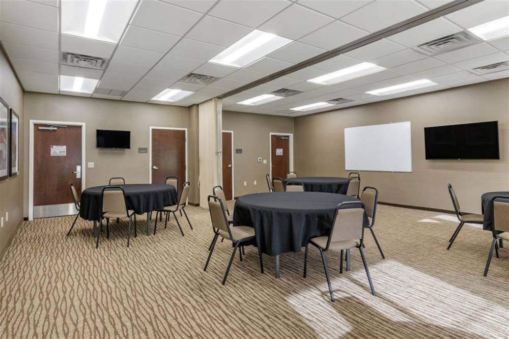 Comfort Suites Manheim - Lancaster 5