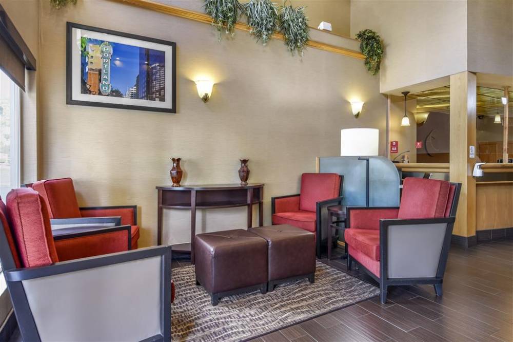 Comfort Suites Portland Airport 5