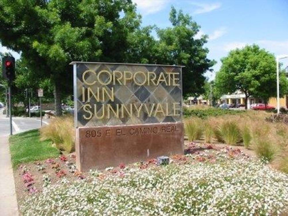 Corporate Inn / Sunnyvale 2