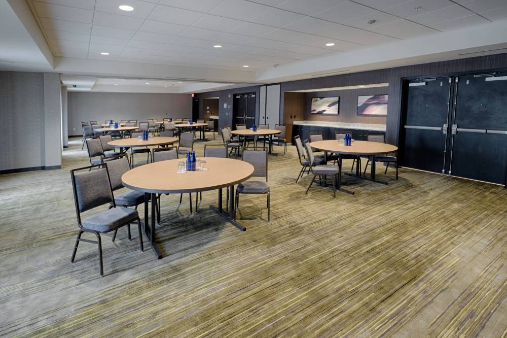 Courtyard By Marriott Albany Clifton Park 10