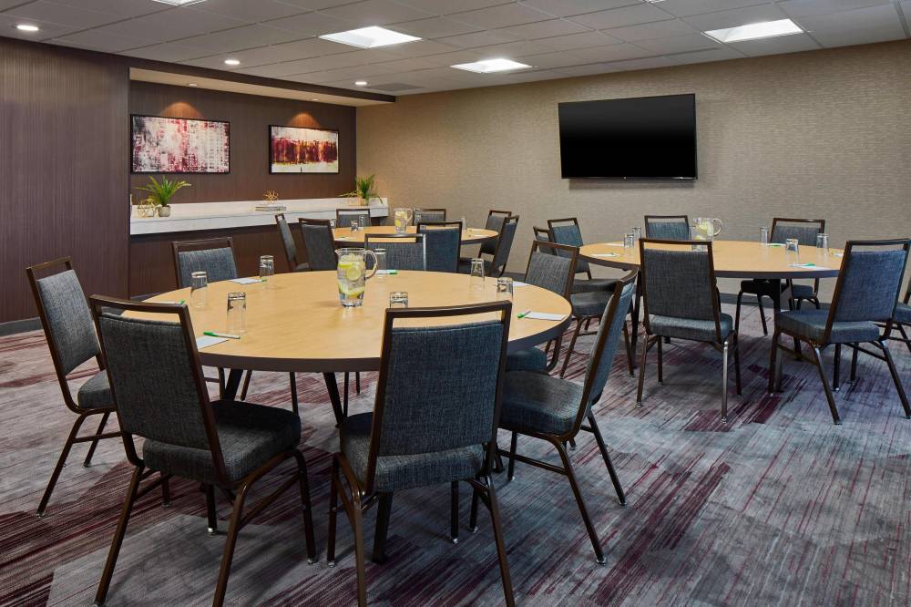 Courtyard By Marriott Albany Thruway 6