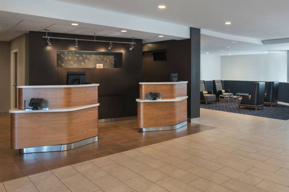 Courtyard By Marriott Annapolis 7