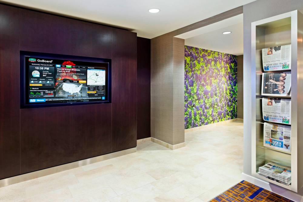 Courtyard By Marriott Austin South 9